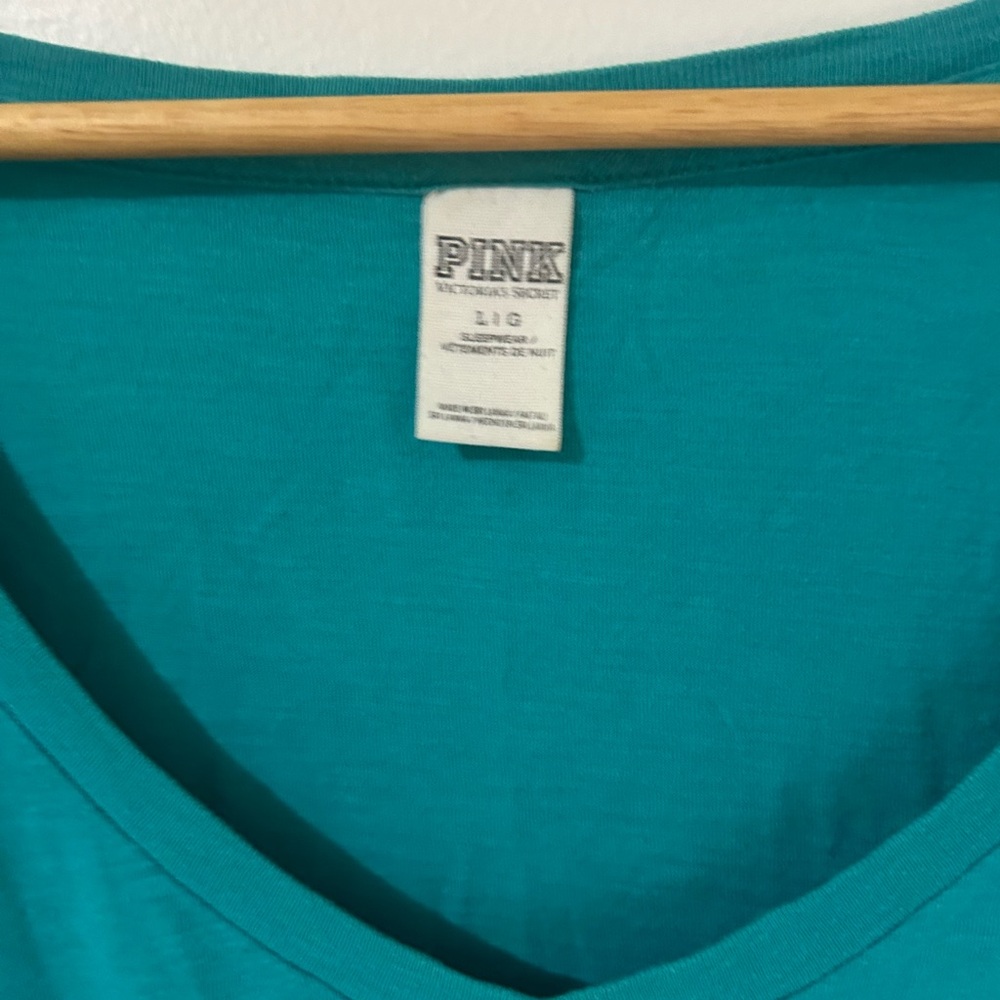 PINK Victoria's Secret Teal Long Sleeve V-Neck Top - Picture 2 of 3